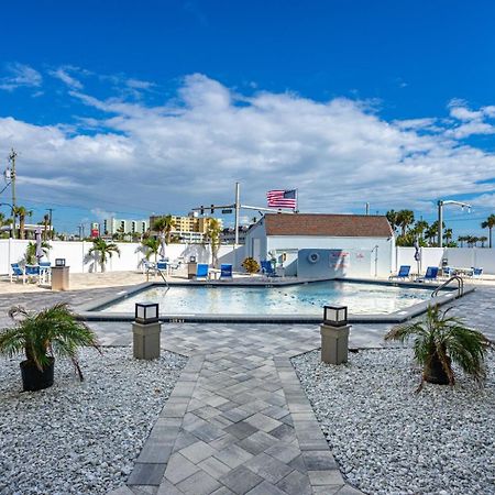 Stunning Ocean Views Steps From The Beach With Pool! Fabulous 4Th Floor Studio! New Smyrna Beach Exterior photo