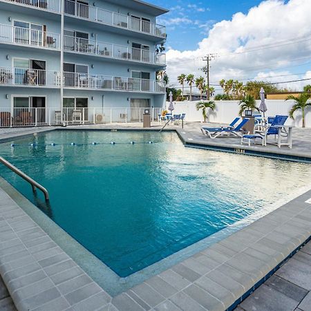 Stunning Ocean Views Steps From The Beach With Pool! Fabulous 4Th Floor Studio! New Smyrna Beach Exterior photo